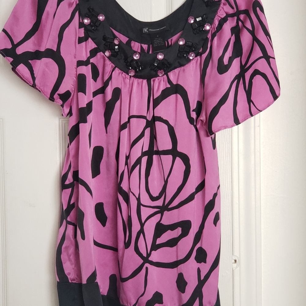 100% silk beautiful top